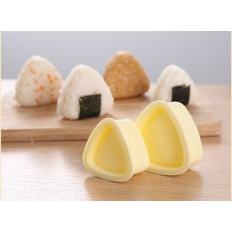 قالب أونيغيري ثلاثي الزوايا لص - مراجعة Rice Ball Mold وسعره